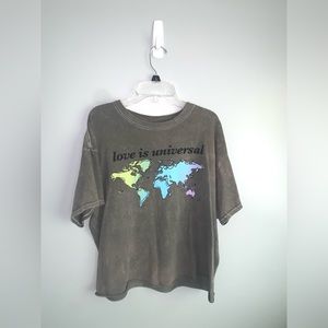 Fifth sun graphic tee shirt size Large, distressed gray